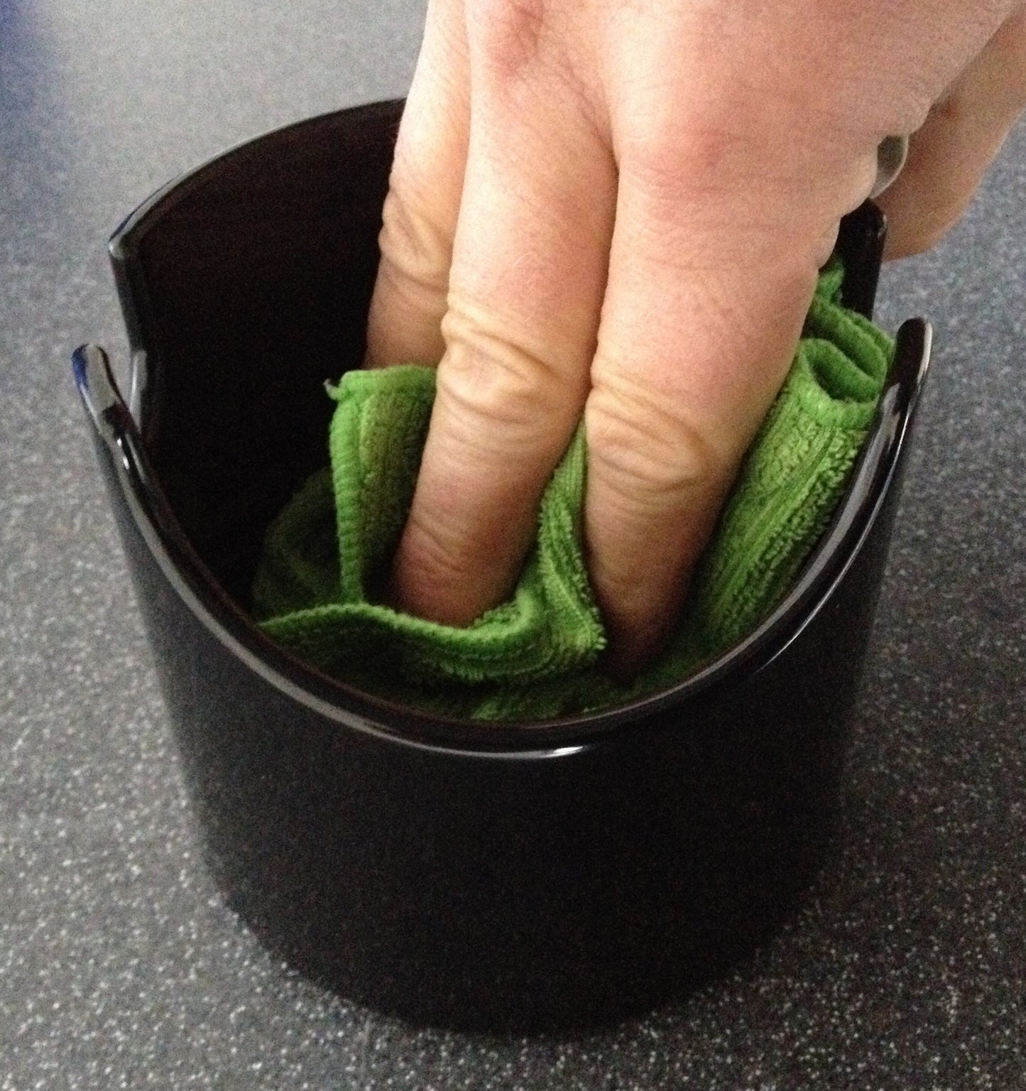 Abschlagbehälter Basic schwarz